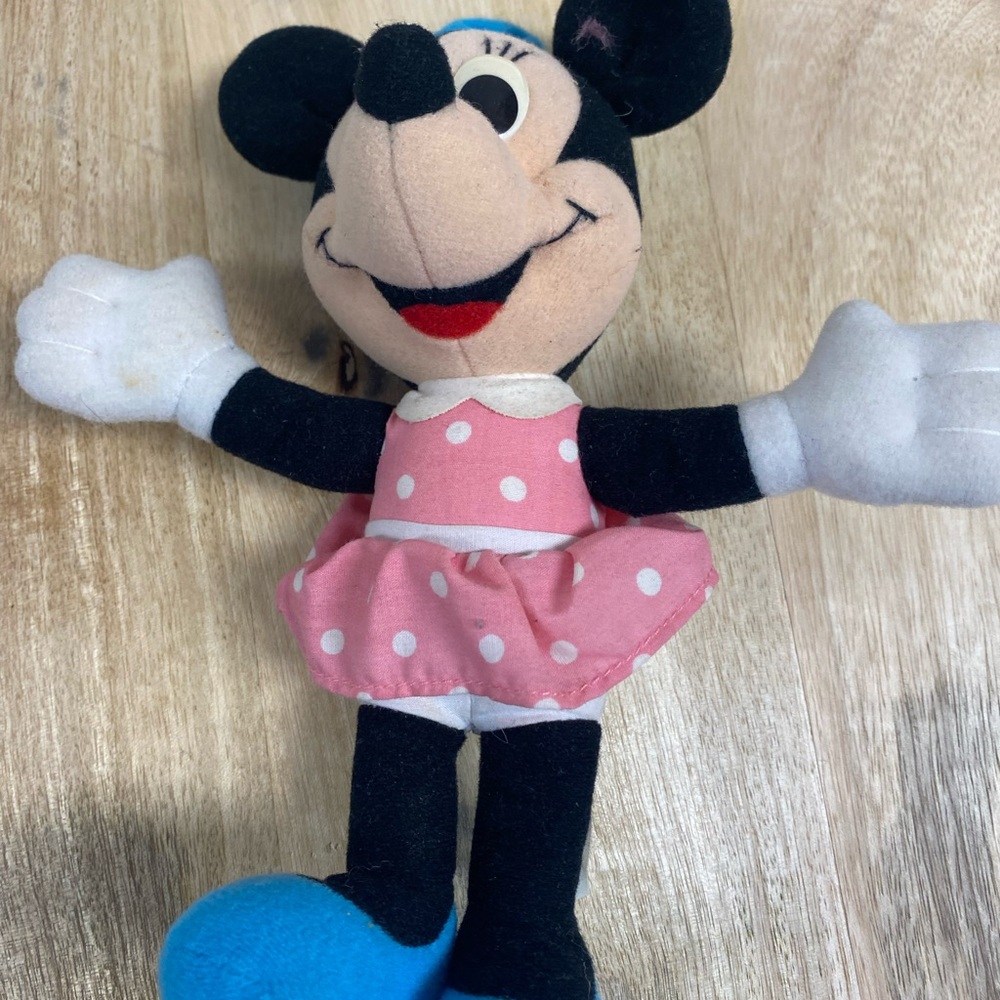 Vintage Minnie Mouse plush